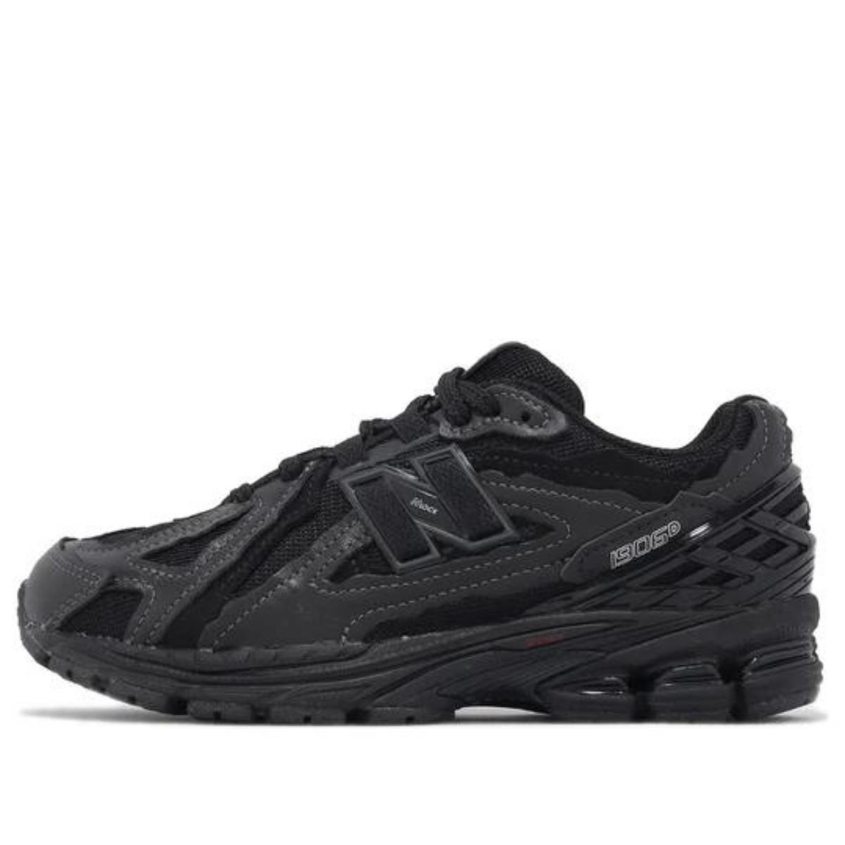 Giày New Balance 1906R Protection Pack Black Leather M1906DF nhìn tổng thể