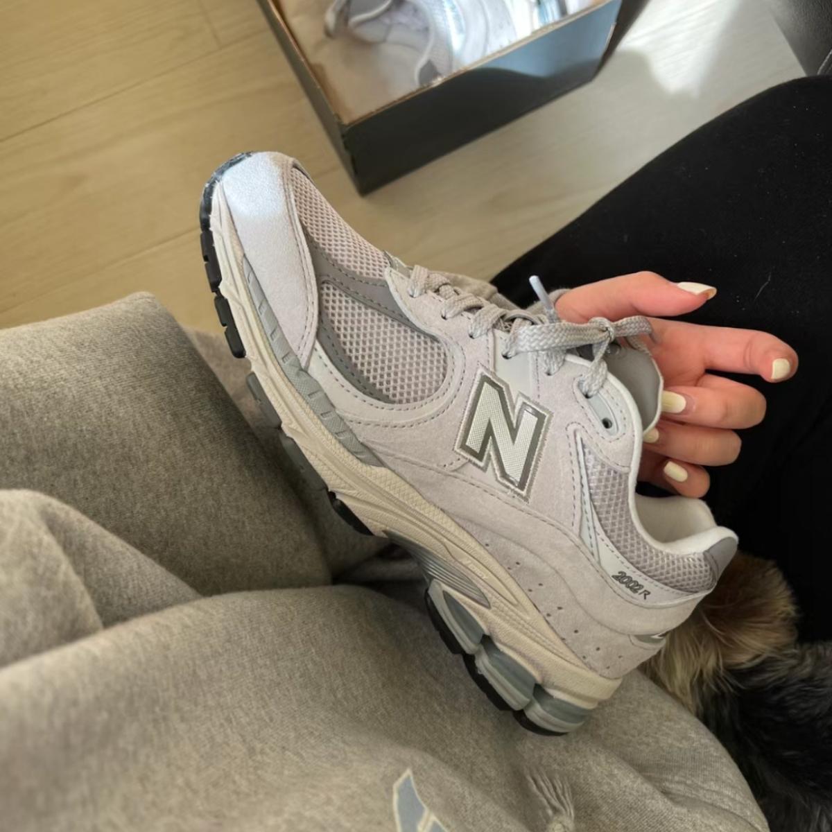 giay-new-balance-2002r-grey-ml2002r0-7