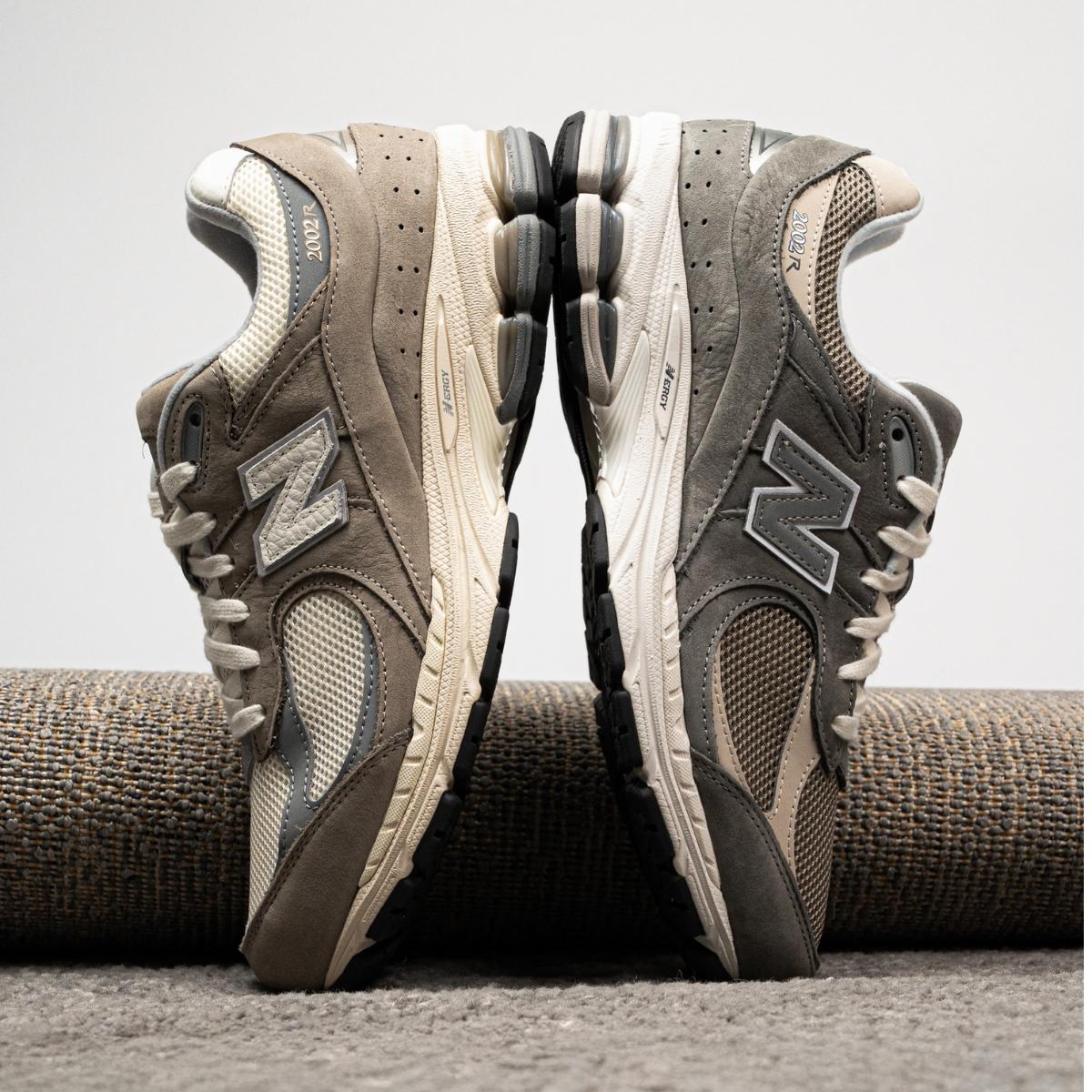 giay-new-balance-2002r-incense-u2002rjl-2