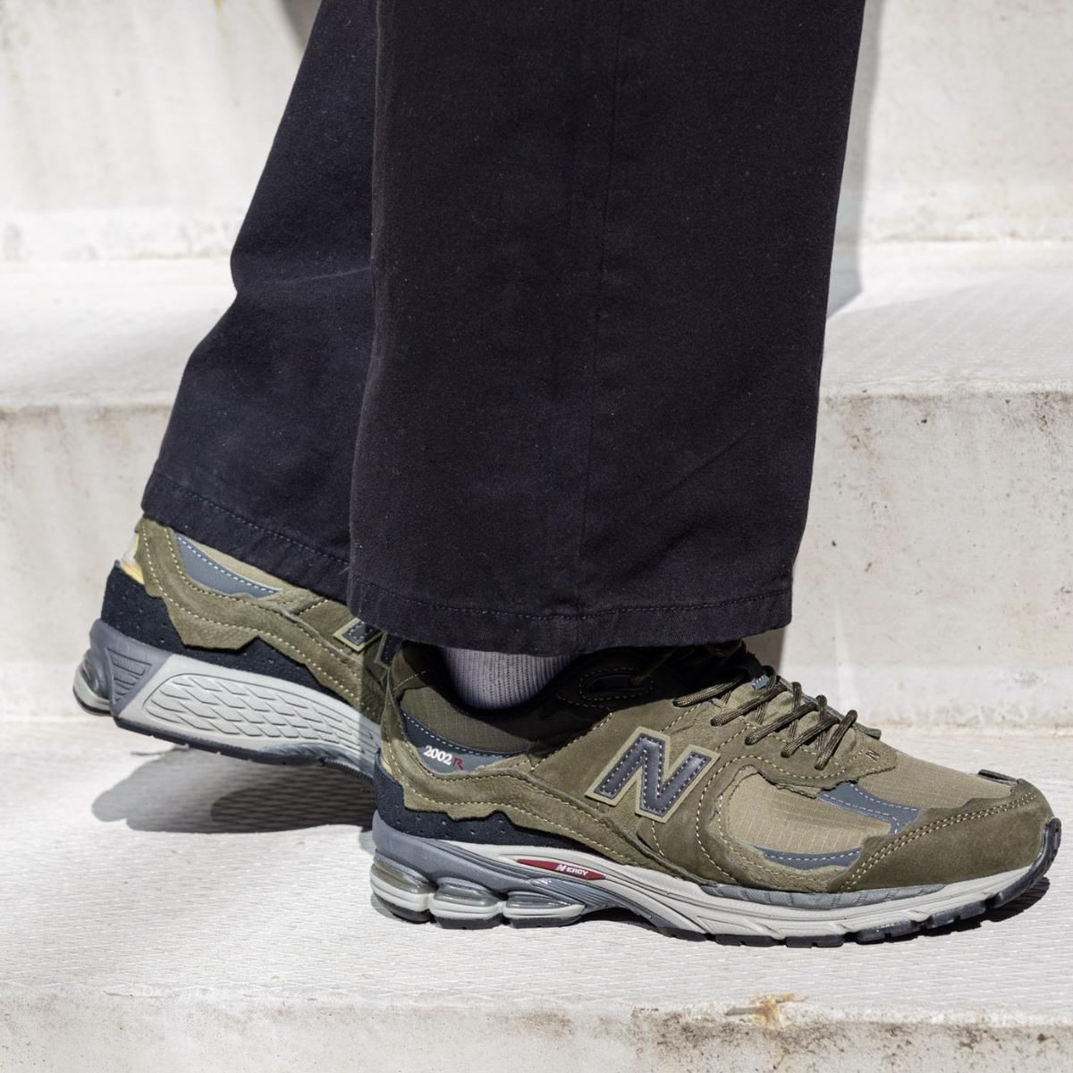 giay-new-balance-2002r-protection-pack-olive-m2002rdn-4