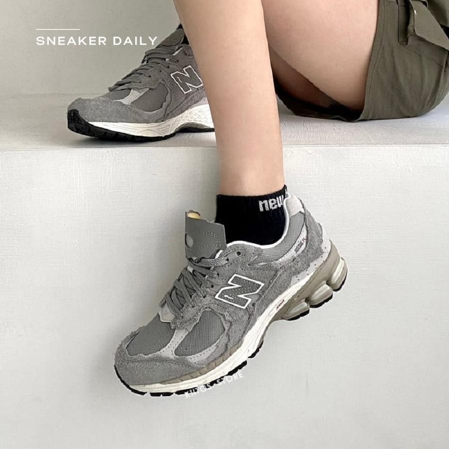 giay-new-balance-2002r-protection-pack-slate-grey-m2002rdm-2