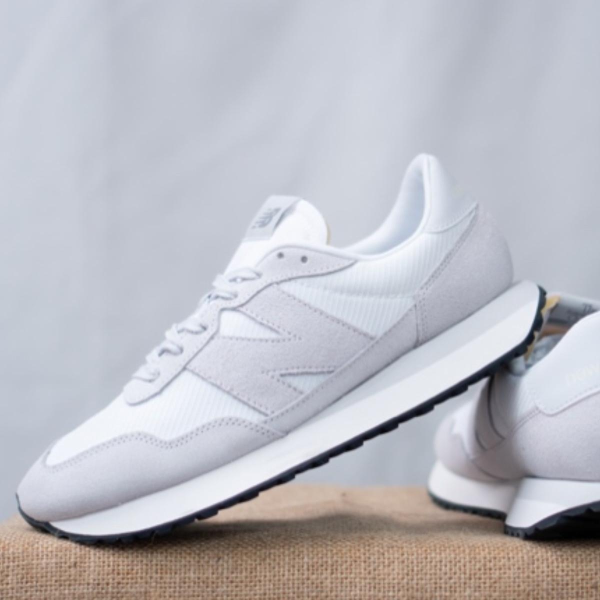 Đế ngoài cao su của giày New Balance 237 MS237DB
