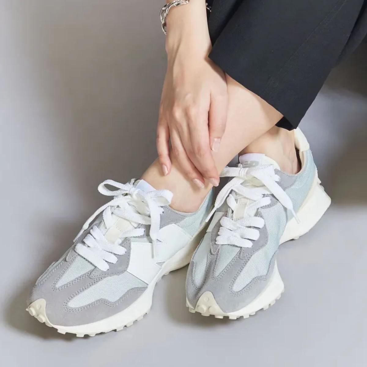 Đế và phần dưới giày New Balance 327 U327FF