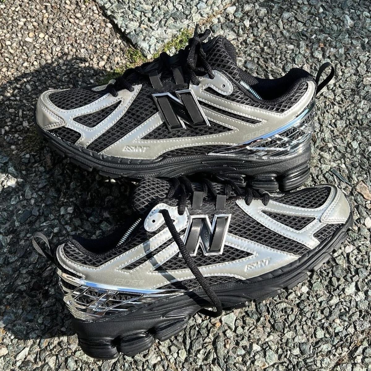 Đế giày New Balance 1906R Black Silver với công nghệ ABZORB và N-ergy