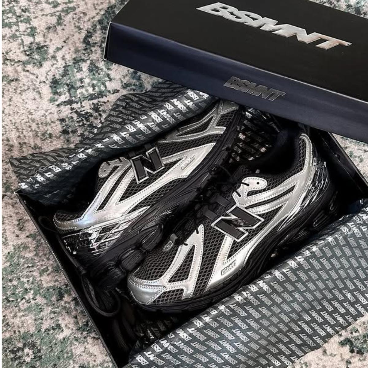 New Balance x The Basement 1906R Black Silver phối đồ streetwear